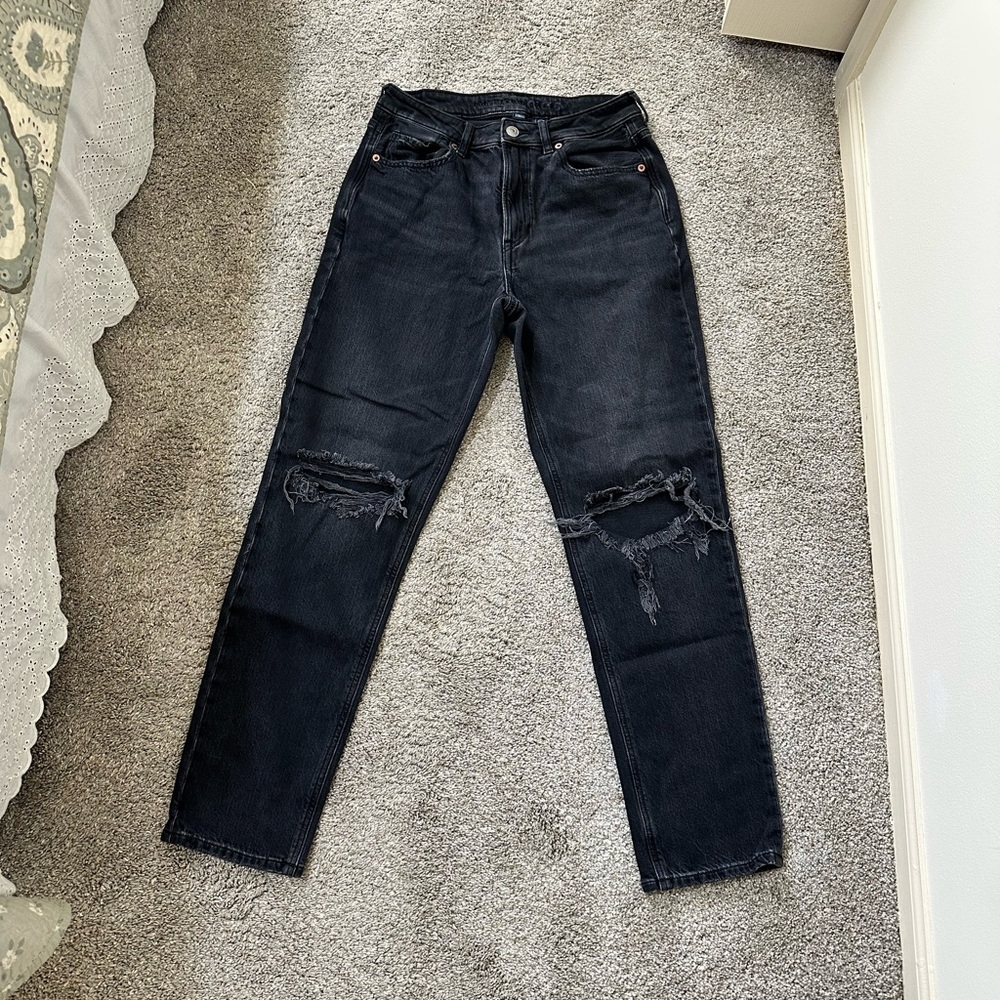 Black Distressed Jeans